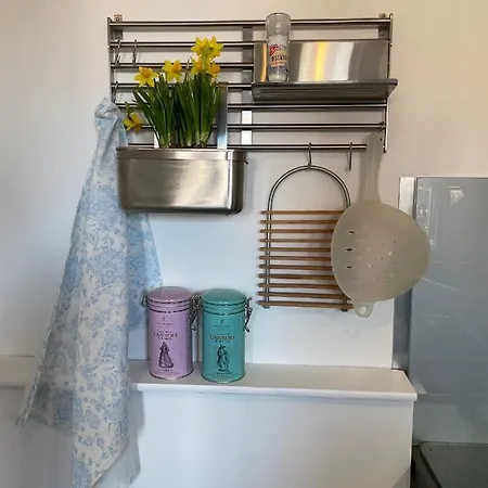 Апартаменты Kapitaenshaus Mit Hafenblick Гретзиль