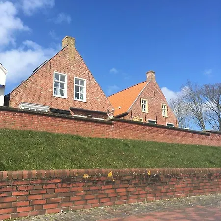 Kapitaenshaus Mit Hafenblick