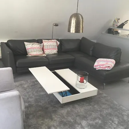 Kapitaenshaus Mit Hafenblick *