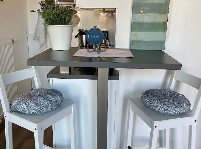 Kapitaenshaus Mit Hafenblick * Greetsiel