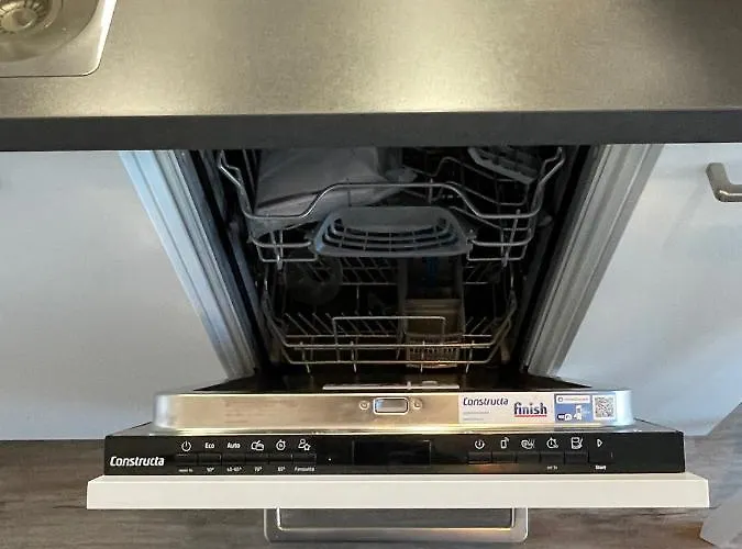 Kapitaenshaus Mit Hafenblick * 特希尔