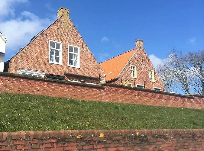 Kapitaenshaus Mit Hafenblick