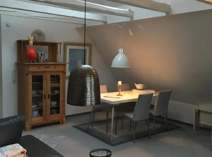 Kapitaenshaus Mit Hafenblick *