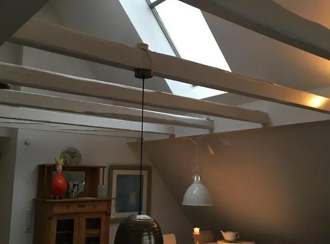 Kapitaenshaus Mit Hafenblick * 特希尔