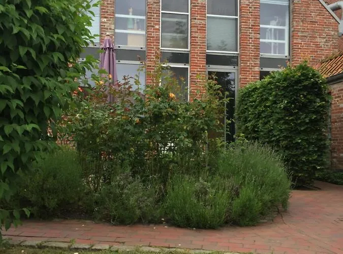 Kapitaenshaus Mit Hafenblick Appartamento Greetsiel