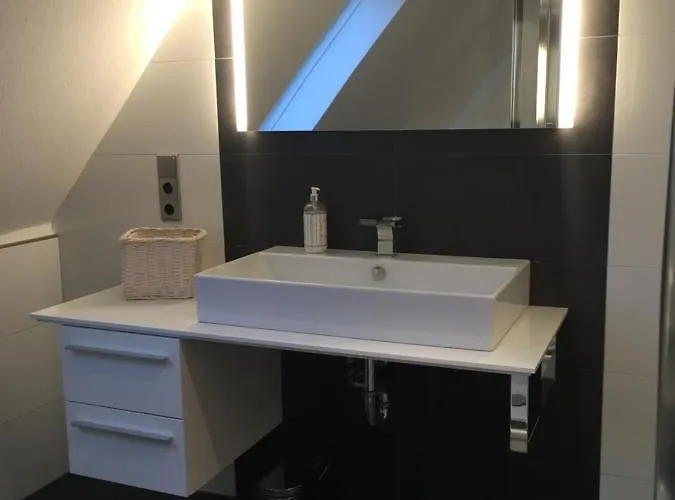 公寓 Kapitaenshaus Mit Hafenblick *