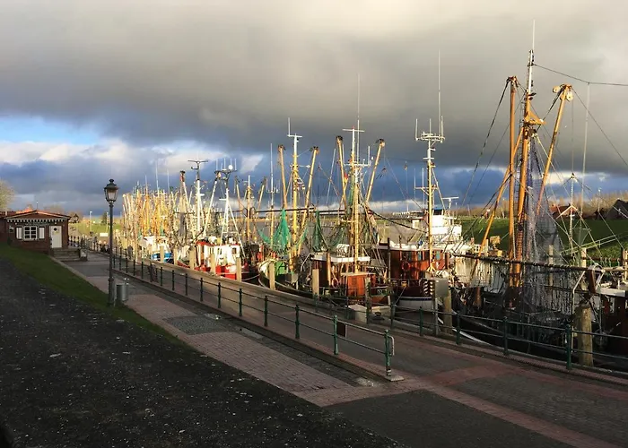 Kapitaenshaus Mit Hafenblick Greetsiel
